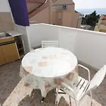With A Parking Space Nemira, Omis - 6070 דירה