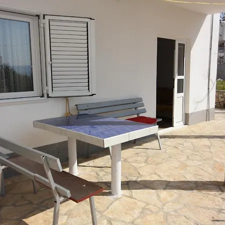 דירה With A Parking Space Nemira, Omis - 6070 *