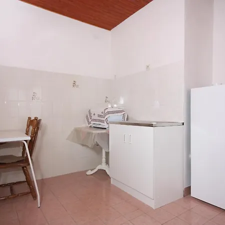 With A Parking Space Nemira, Omis - 6070 Апартаменты Tice