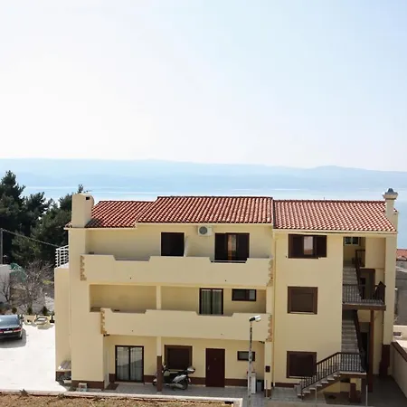 Апартаменты With A Parking Space Nemira, Omis - 6070