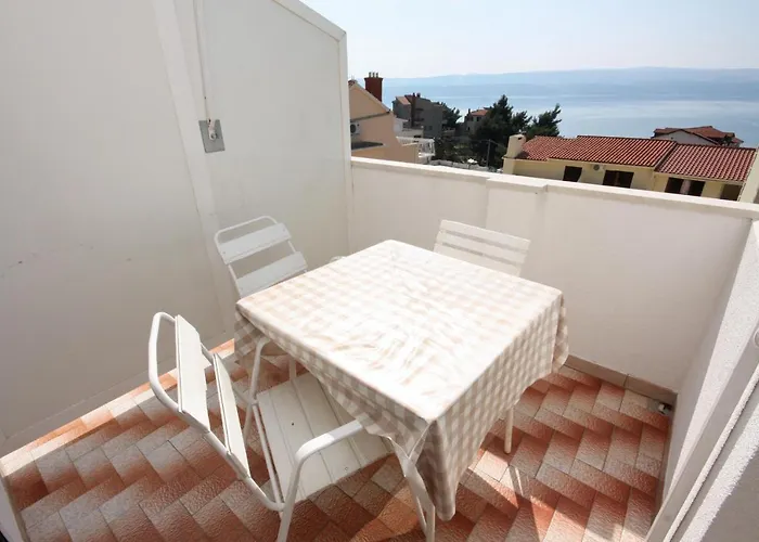 Apartament With A Parking Space Nemira, Omis - 6070 Tice