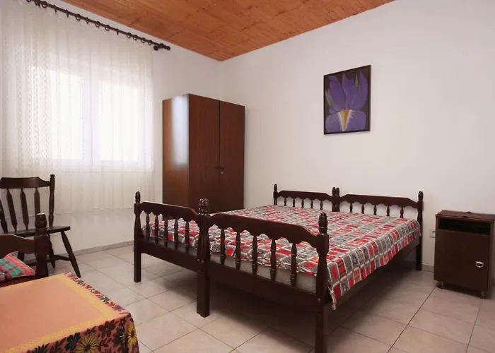 Apartament With A Parking Space Nemira, Omis - 6070 Tice