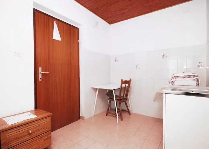 With A Parking Space Nemira, Omis - 6070 Apartament